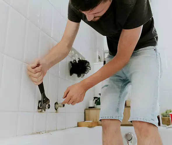 Affordable Bathtub Faucet Replacement in Paramus: Choose Experienced Local Technicians